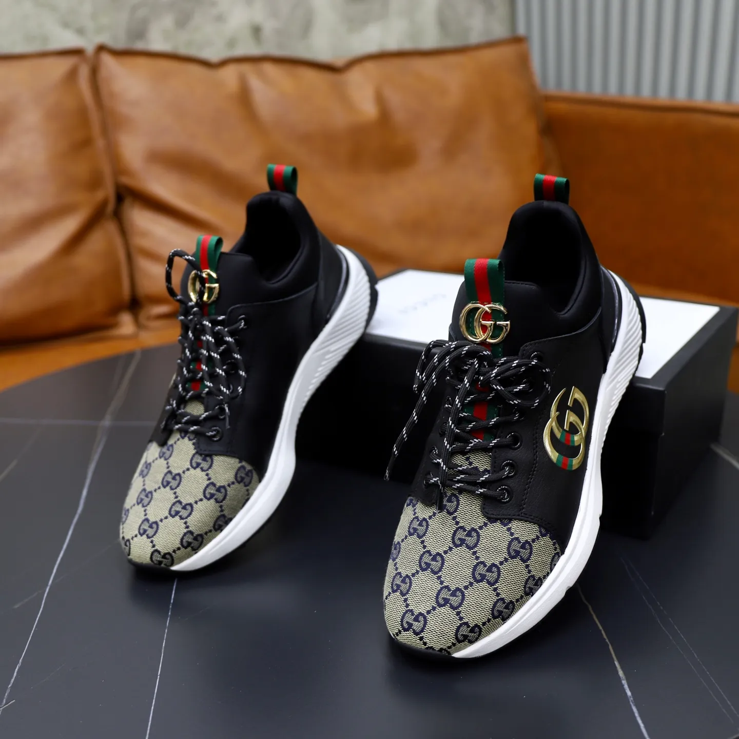 Ex-factory price: 462💰🙅‍♂️🙅‍♂️🙅‍♂️ Brand: GUCCI Standard code: 38-44 (45 customized) Grade: Same as the official website Material: Original material splicing Comfortable and breathable lining Lightweight and wear-resistant sports outsole Style category: Men's fashionable casual shoes Running sneakers Distinguished luxury brand elements Top luxury Color: actual picture color